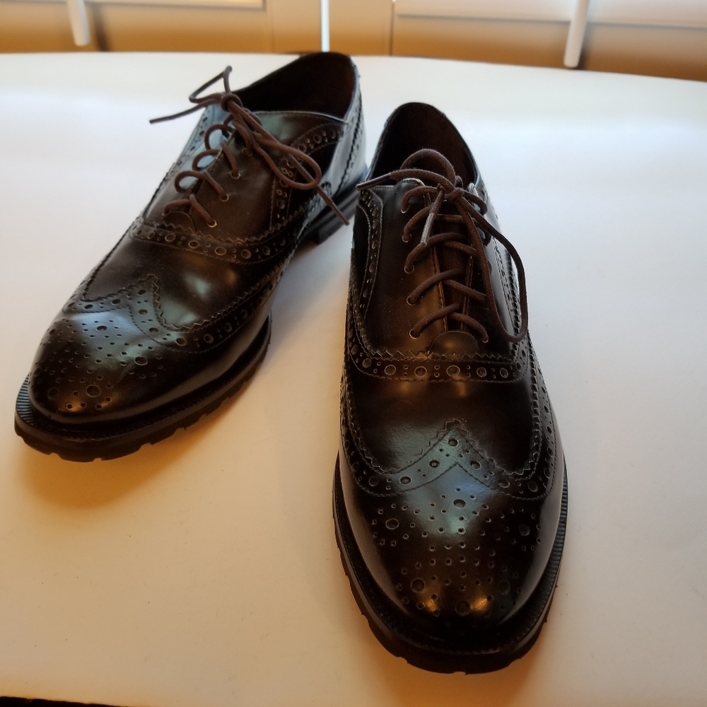 VGUC Women's Johnston & Murphy Wingtips Black 10M